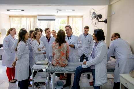 IPEMCE Instituto Paranaense de Ensino em Medicina Capacitação e Especialização é uma Unidade