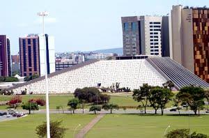 PROJETO 13 Teatro Nacional de Brasília LOCAL Brasília DATA 1958 Universidade Federal de Juiz de Fora Faculdade de