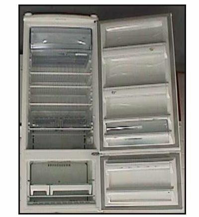 Sistema de Degelo: O degelo automático no refrigerador é realizado alternadamente com a