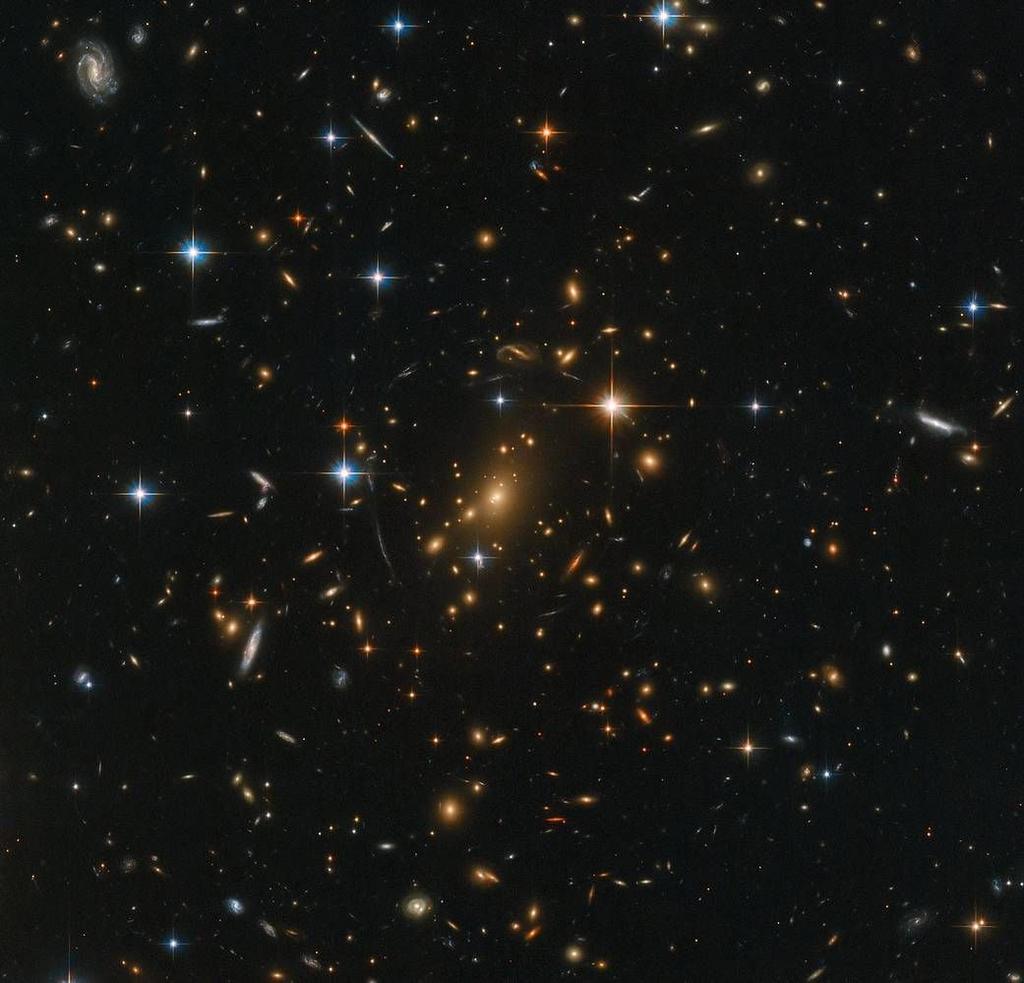 Diferente das estrelas, galáxias têm tamanhos consideráveis em comparação às distâncias entre elas.