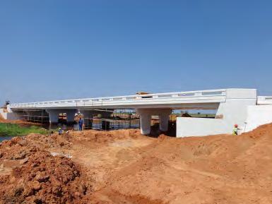 Relatório de Gestão do Conselho de Administração 2013 Rodovia LMG-680 Paracatu - Brasilândia de Minas Brasil ANE Reparação da Ponte de Chicumbane Província de Gaza Moçambique grandes realizações e