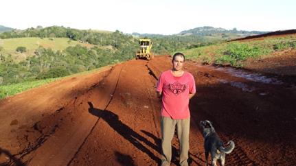 3.0 RELATO O desenvolvimento do Projeto ocorreu na propriedade rural da família Agostini, por meio do Programa Estadual de Conservação do Solo e da Água 6, complementado pelo Programa Municipal de