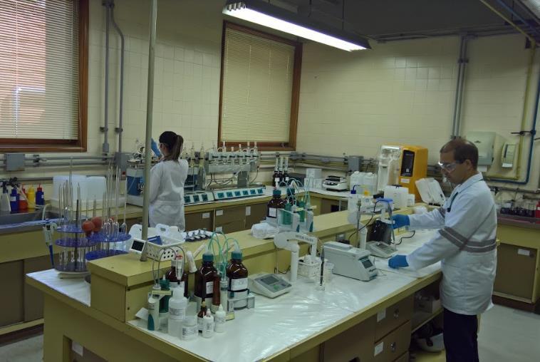 Laboratório Central MEIO AMBIENTE Análises em efluente bruto