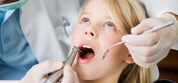 Odontologia e Ortodontia Consultórios próprios com profissionais