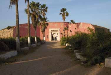 Goreé island, Senegal OUR PLACE WORLD HERITAGE COLLECTION Parcerias internacionais Lançado em 2006, o FPMA é um Centro Categoria II da UNESCO.