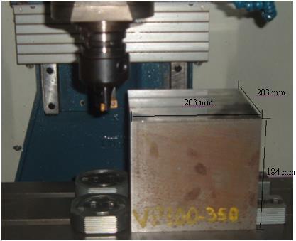 Os testes de usinagem utilizaram operações de fresamento de topo.