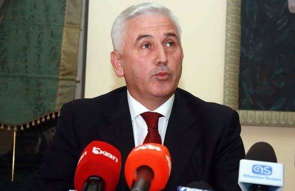 6 GAZETA SOT E Enjte 2014 politike Mazhoranca dhe opozita votuan pro miratimit të projektrezolutës për raportin e Prokurorit të Përgjithshëm.