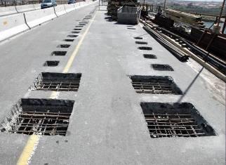 Reabilitação da Ponte da Barra Os Trabalhos de Reforço através de armaduras ordinárias, de forma a permitir uma eficiente transmissão de esforços e um bom funcionamento do reforço.