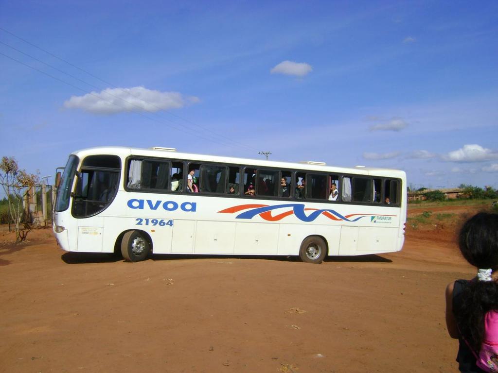 Transporte oferecido aos alunos da EE Josepha Cubas da Silva, parceira do Projeto Temas da Geografia