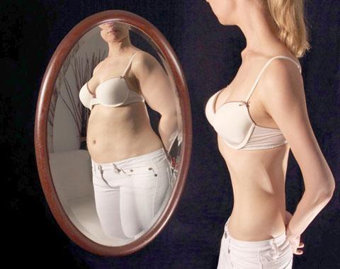 Anorexia Medo ou fobia de engordar ou ficar acima do peso ideal, mesmo quando a pessoa está abaixo do peso normal.