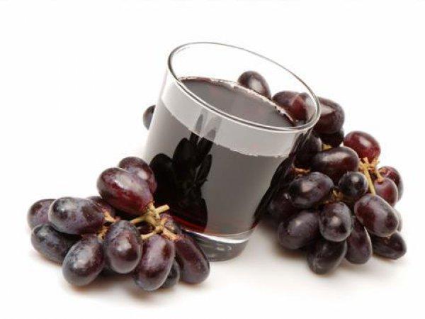 Benefícios são relacionados à presença de antioxidantes e substâncias que retardam o envelhecimento celular Há muito se fala dos benefícios do vinho tinto para o coração.