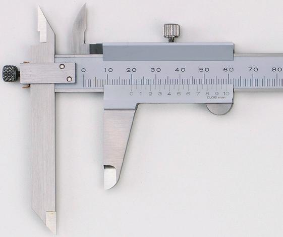 ): imensão mínima em medições internas Polegada Vernier com escala para medições internas Código No. Capacidade* Exatidão Graduação Características 534-117 0 (.3 ) - 12" ±.002" 534-118 0 (.