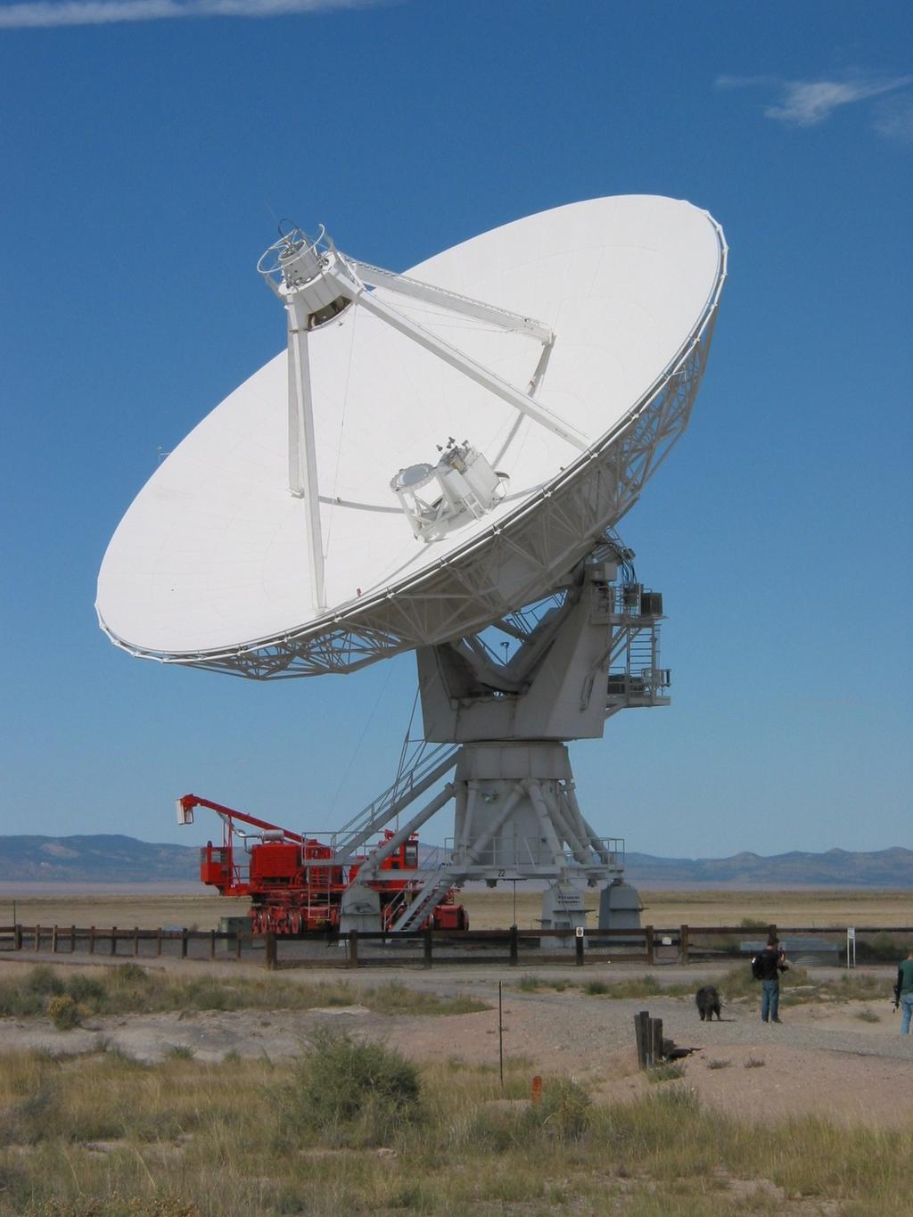 Com o final da guerra, os astrônomos puderam dedicar-se novamente às observações. O descoberta do radar, pelos ingleses, deu novo impulso à Radioastronomia.