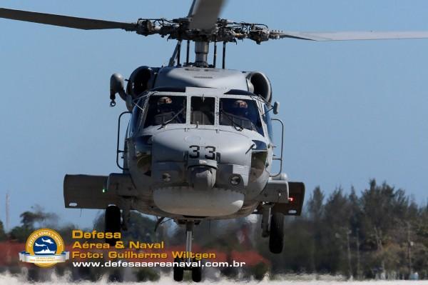 SH-16 Seahawk: O Guerreiro da Marinha do Brasil 11 Junto ao sonar, outro sensor fundamental do MH-16 é o radar APS143 (C)V3, localizado em um radome abaixo da cabine principal.