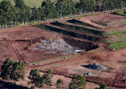 biológica da matéria orgânica contida no lixo domiciliar, ou doméstico; dá tratamento