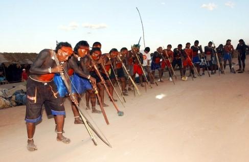 Índios e quilombolas levam reivindicações a seminário - RIO +20 0 princípio de proteção e respeito às organizações sociais, costumes, línguas, crenças e tradições de cada povo.