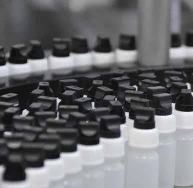 Destaques CHP começa a produzir Em maio, a produção de dois lotes do Imunoblot Rápido DPP deu início às operações do Centro Henrique Penna (CHP), inaugurado em dezembro de 2016.