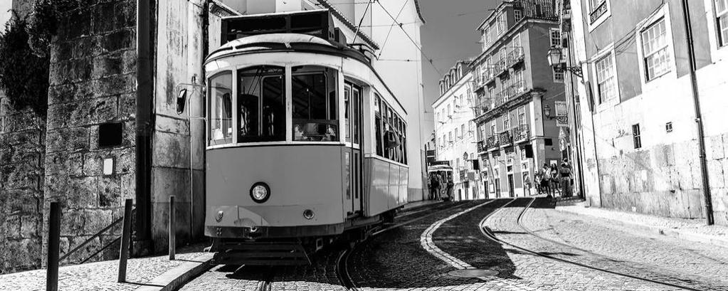 DISTRITOS As entidades foram classificadas através da localização da sua sede, representando os 22 distritos de Portugal (Nomenclatura das subdivisões administrativas oficiais a vigorar em Portugal).