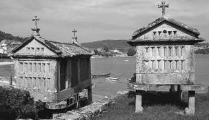 .. O espigueiro, hórreo ou cabazo, é uma estrutura normalmente de pedra e madeira, que funciona como armazém ou graeiro e que se encontra elevada do chão por meio de umas colunas também de madeira ou