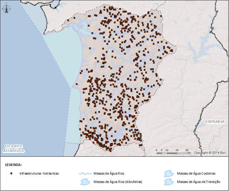 As infraestruturas hidráulicas foram subdivididas em: Grandes barragens barragens de altura igual ou superior a 15 m ou barragens de altura igual ou superior a 10m, cuja albufeira tenha capacidade