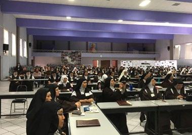 as monjas carmelitas descalças), Frei Javier Mena (definidor geral para a América Latina), Frei Ricardo Pérez (provincial