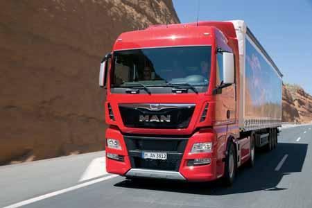 aproximadamente 100 quilómetros. MAN Como segundo maior expositor na IAA, a MAN Truck and Bus apresenta novas tecnologias de veículos e motores.