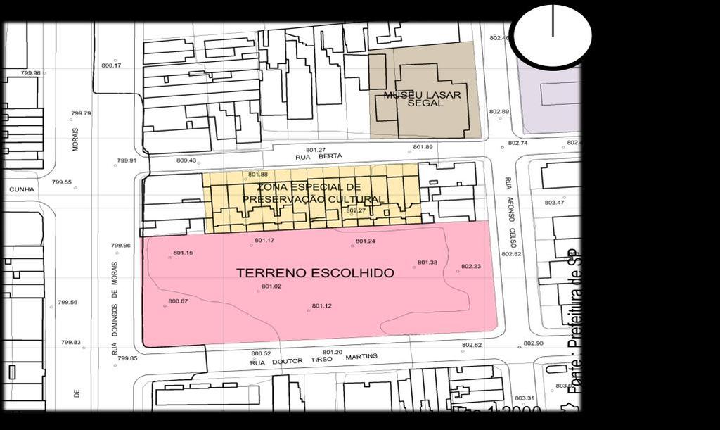 A escolha se deu em um terreno que, esta localizado no bairro Vila Mariana, nas ruas: Doutor Tirso Martins, Domingo de Moraes e Afonso Celso.