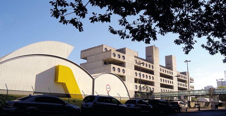 A) BRASÍLIA Na Capital Federal existem duas Unidades cujos serviços se complementam: o SA- RAH Centro, com características predominantemente hospitalares (dispondo de centro cirúrgico), e o Centro