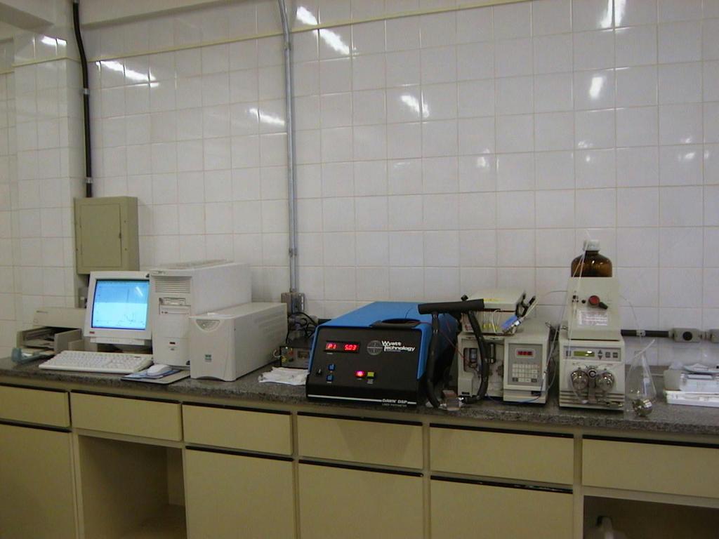 Cromatografia de exclusão estérica de alta performance com detector de espalhamento de luz de