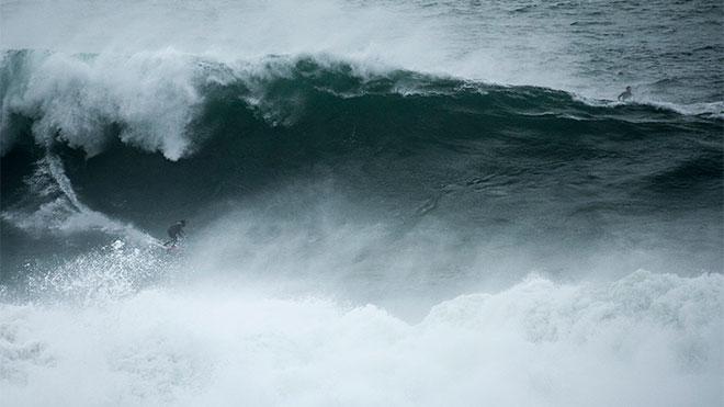 Os mais aclamados surfistas internacionais das várias modalidades encontram em Portugal o maior número de spots a menor tempo de distância entre eles e aqui disputam algumas das provas dos mais