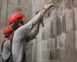 Preparo da Superfície Antes da execução do Sistema StoStucco Multicamadas Interno, deverá ocorrer o preparo da superfície para receber a Argatela e o Rebomont com a máxima qualidade.