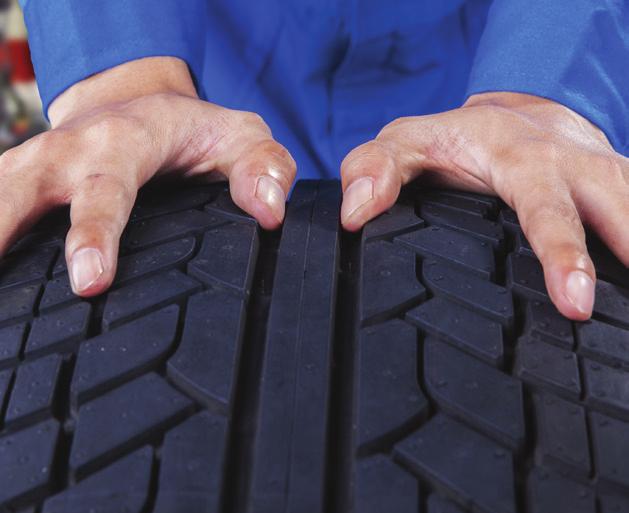 Cuidados com os pneus Os pneus tornam-se instáveis quando gastos e depois que a profundidade dos sulcos diminui para menos de 1,6 mm. Essa é a hora de trocá-los!
