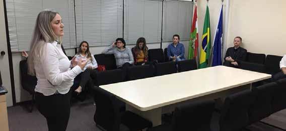 CONFRARIA DE RH SE REÚNE EM JOINVILLE No dia 25 de outubro, ocorreu o quarto encontro da Confraria de RH na Prefeitura de Joinville.