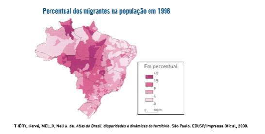 V. Juntamente com a indústria, migra, também, a gerência das grandes empresas, seguindo o mesmo fluxo da nova dinâmica locacional. Estão corretas as afirmações a) I e II. b) I e III. c) II e III.