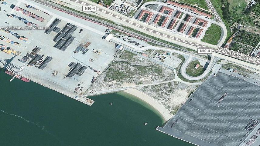 Expansão do Terminal Ro-ro para jusante Objet ivos Potenciar o porto de Setúbal enquanto Hub Ro-Ro na ligação entre as rotas do At lânt ico, África, América, Ásia e as linhas do Mediterrâneo