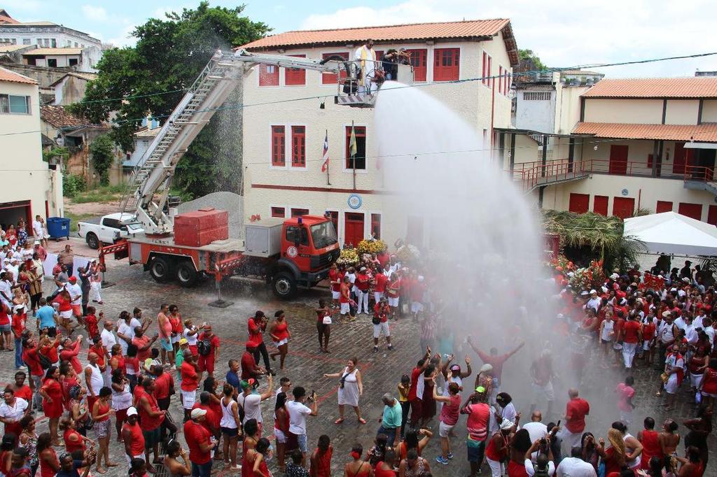 Pelourinho, 2017. Banho de mangueira.