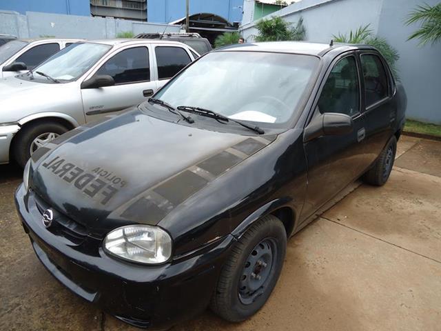 LOTE Nº 11 Ano/Modelo 2005/2006 Gasolina Preta Valor mínimo de