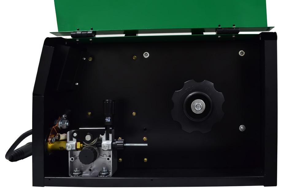 Montagem do rolo de arame: A máquina EASYMIG-175 pode utilizar rolos de arame de: 1 kg e 5 kg (interno à máquina) ou 15 kg (externo à máquina)
