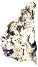 +-espodumena+quartzo fora dos contornos da petalite hospedeira, -feldspato potássico, GIB-gibsite,