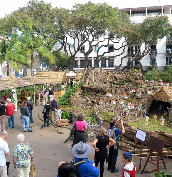 ALDEIA ETNOGRÁFICA LARGO DA RESTAURAÇÃO Instalada no Largo da Restauração, a Aldeia Etnográfica representa ao vivo várias tradições, artesanato, gastronomia, folclore e dois presépios tradicionais,