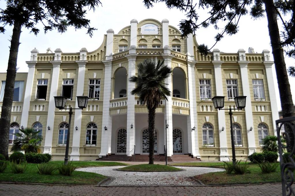 Sede Concórdia - Centro Com a recente incorporação do Clube Concórdia, atualmente o Clube Curitibano conta com a tradicional sede