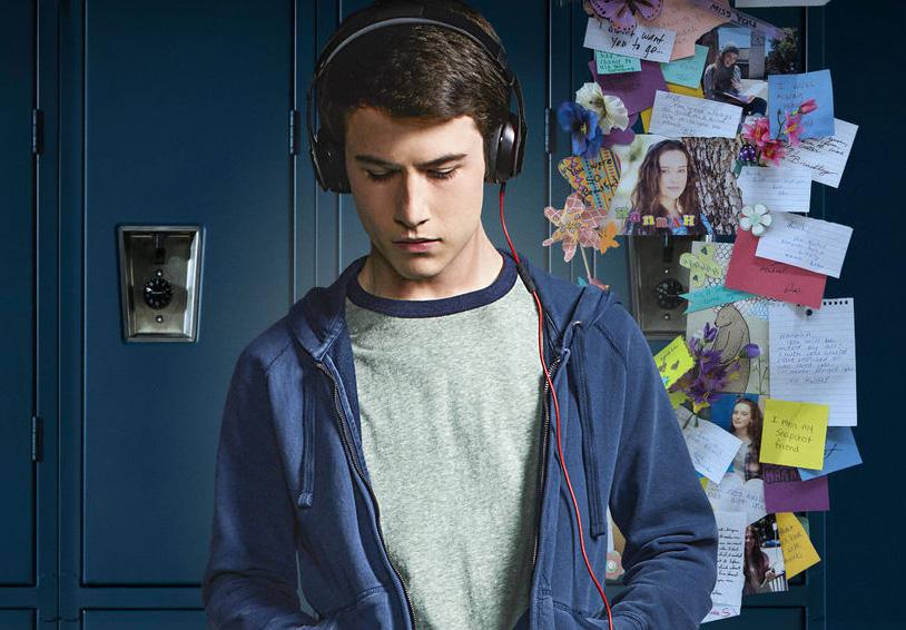 Sobre a série 13 Reasons Why é uma série de ficção que aborda questões delicadas enfrentadas na vida real por adolescentes e jovens, como violência sexual, abuso de substâncias, bullying, suicídio e