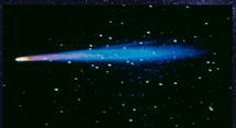 Cometas 0 19 Os cometas são pequenos aglomerados de gelo e poeira que estavam presentes no início da formação do Sistema Solar.