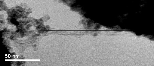 Nas imagens de MEV do catalisador Co/Al 2 O 3-5 após o teste catalítico a 500 C também foram observados pouquíssimos grãos do