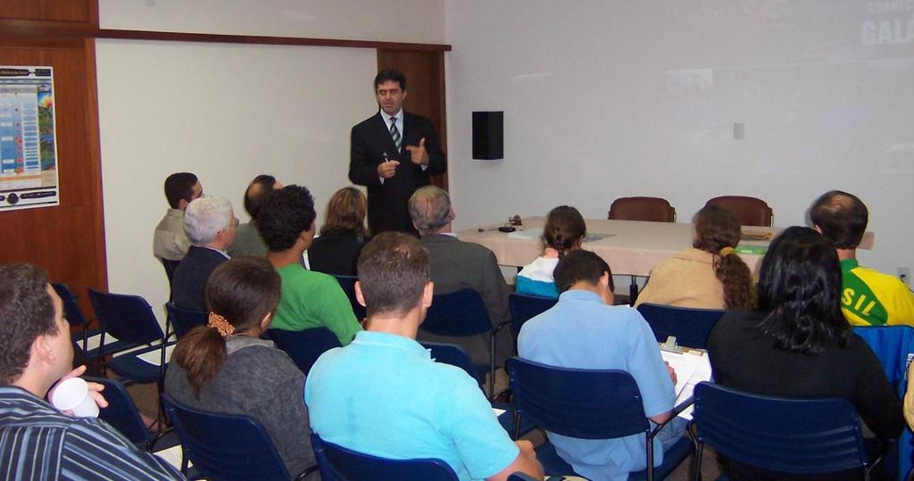 REUNIÕES SEMANAIS PASTOR