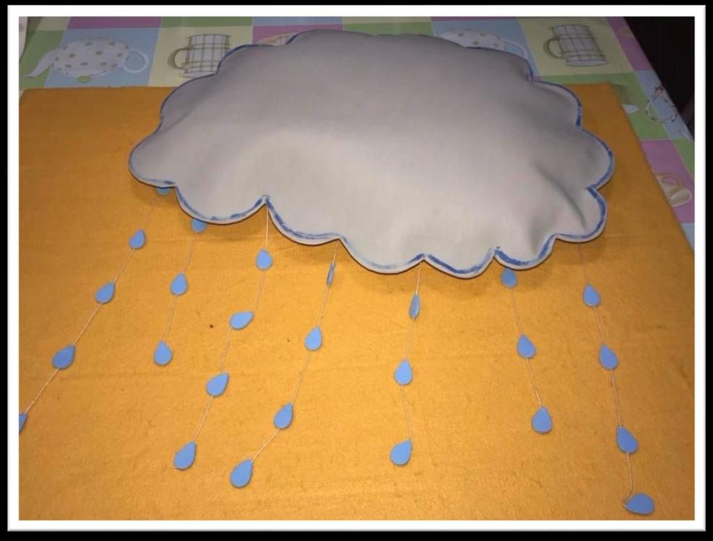 Nuvem feita com EVA e enchimento com manta