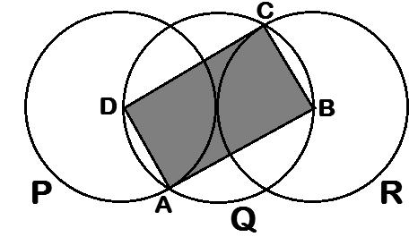 ) (UFRGS 6) Na figura abaixo, três discos P, Q e R, de mesmo raio, são construídos de maneira que P e R são tangentes entre si e o centro de Q é o ponto de