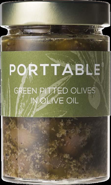 These olives are harvested in different stages of maturation, allowing us to obtain the raw material for three peculiar products in the Portuguese