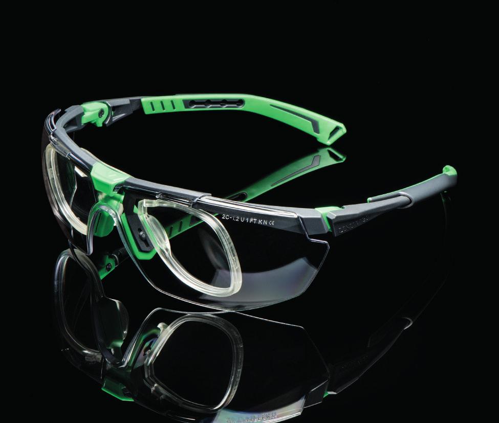 CLIP PARA GRAU O Clip para lentes corretivas é um suporte especial que permite que os óculos e ampla visões Univet sejam equipados com lentes graduadas.