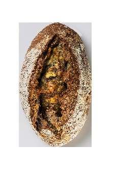 Pão e Cia O pão é a nossa especialidade! São mais de 50 tipos com diferentes técnicas e ingredientes.